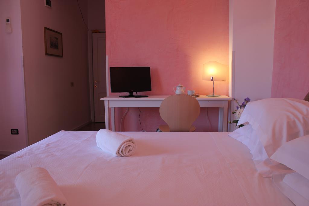 Vila Flavia B&B Constança Quarto foto